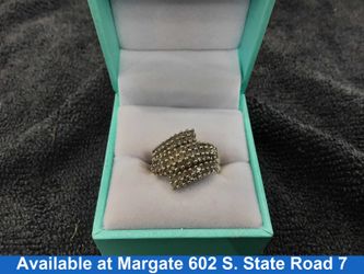 Women's Ring - Yellow Gold 10k (.417) 4.3 grams Size 7