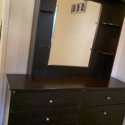 Dressing table with mirror