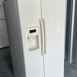 GE Refrigerator Fridge ASK ABOUT DELIVERY! White
