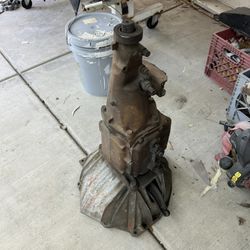 4 Speed Saginaw Transmission 