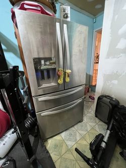 Whirlpool French Door + Produce Drawer FRIDGE