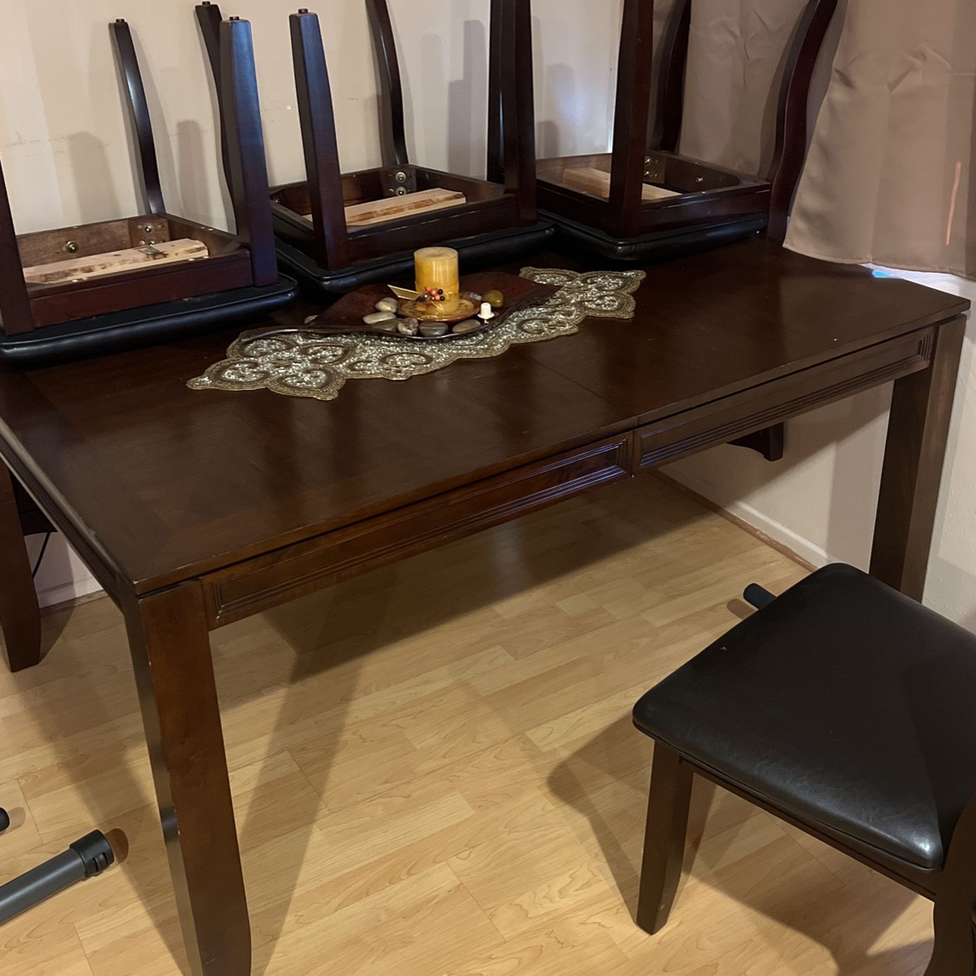 Dining Table Set