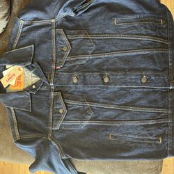 Brand New Mens Levi’s Trucker Jacket Size M