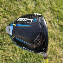 Taylormade Sim2 Max Driver 10.5  Attas Punch 6s Stiff