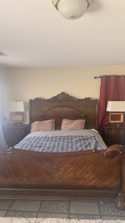 Tuscan style bedroom set
