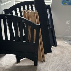 Toddler bed