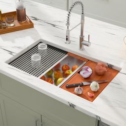 33" Undermount Kitchen Sink Workstation