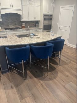 BAR STOOLS