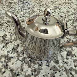 Small Stainless Steel Teapot 