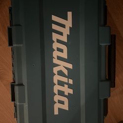 Makita 18V LXT Lithium-Ion Brushless Cordless Impact Driver Kit with (1) Battery 3.0