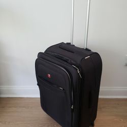 Suitcase, 24.5", SWISSGEAR 