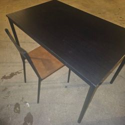 Free Table With 2 Chairs Mesa Gratis Con Dos Sillas