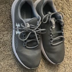 Brand New Men’s 9 Underarmour 