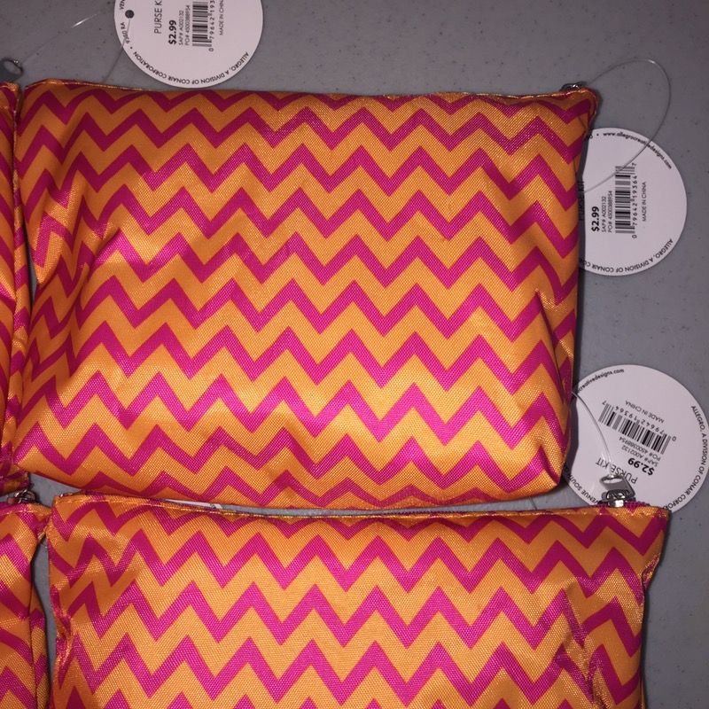 Make up pouches/purse kits (4)