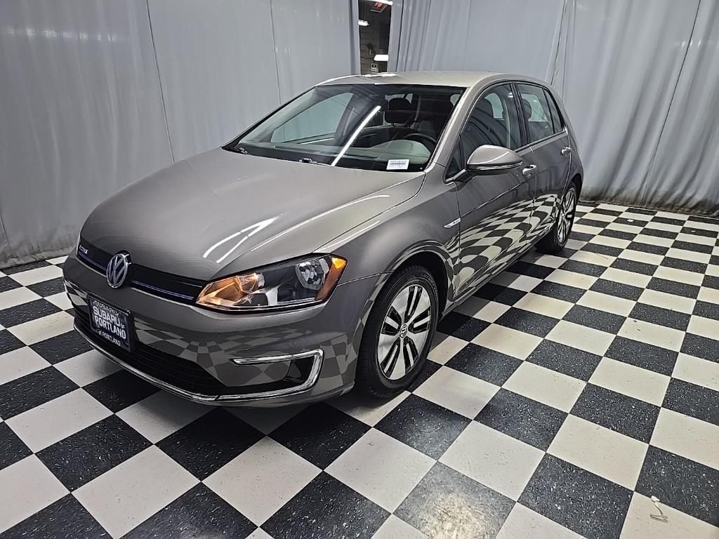 2016 Volkswagen e-Golf