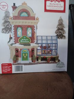 Holiday Village - Green House