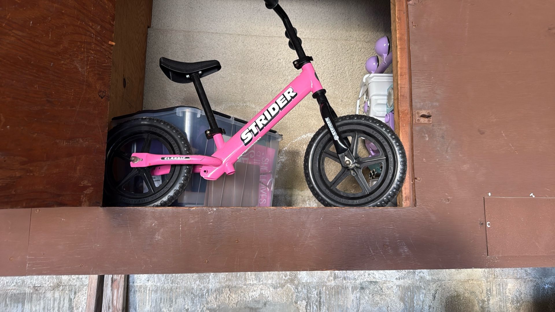 Strider 12 Inch classic Pink Bike