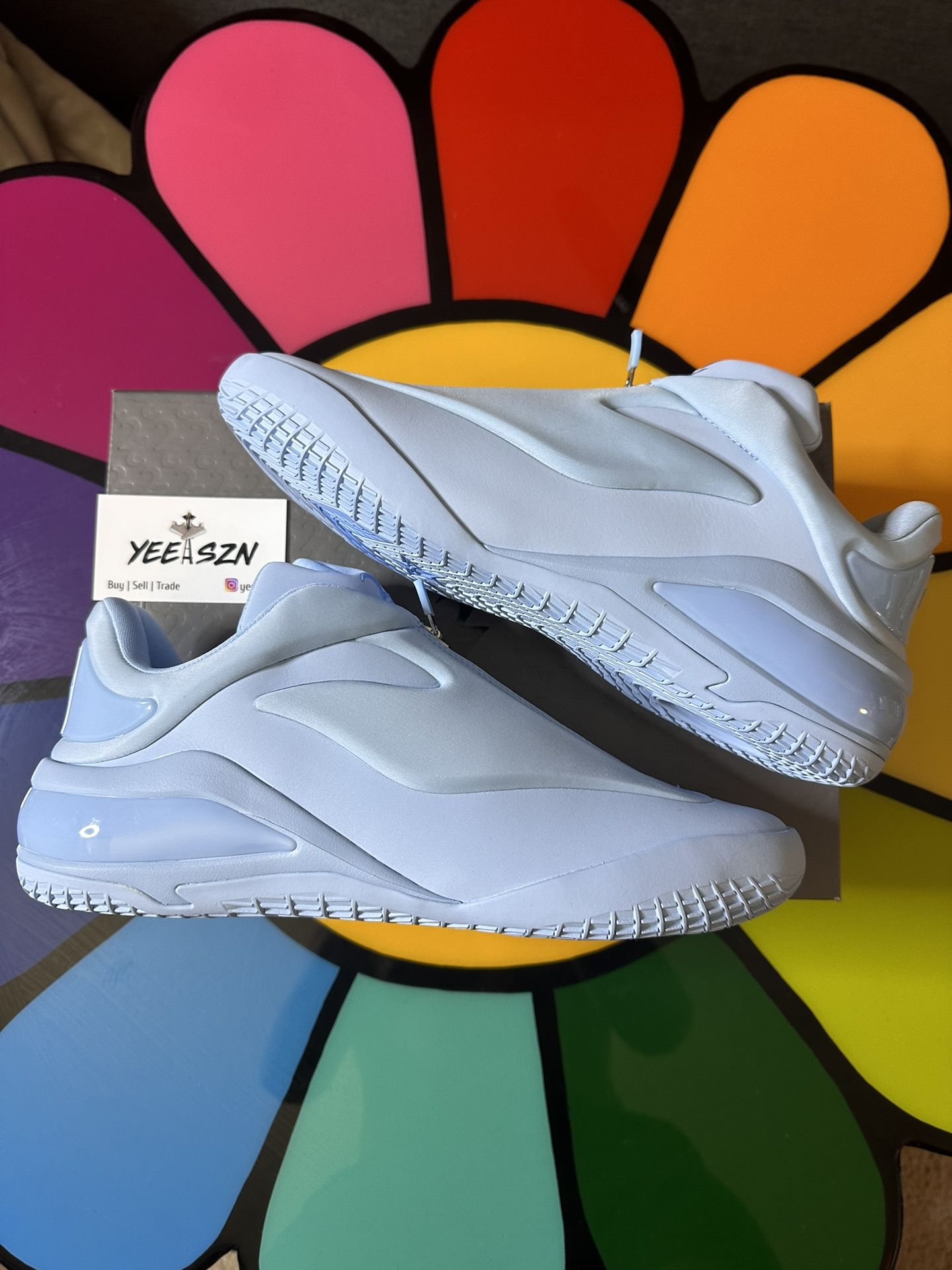 Shai Converse 001 Size 9, 11 Men 