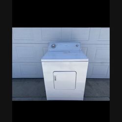 White Whirlpool gas Dryer In Good Condition 