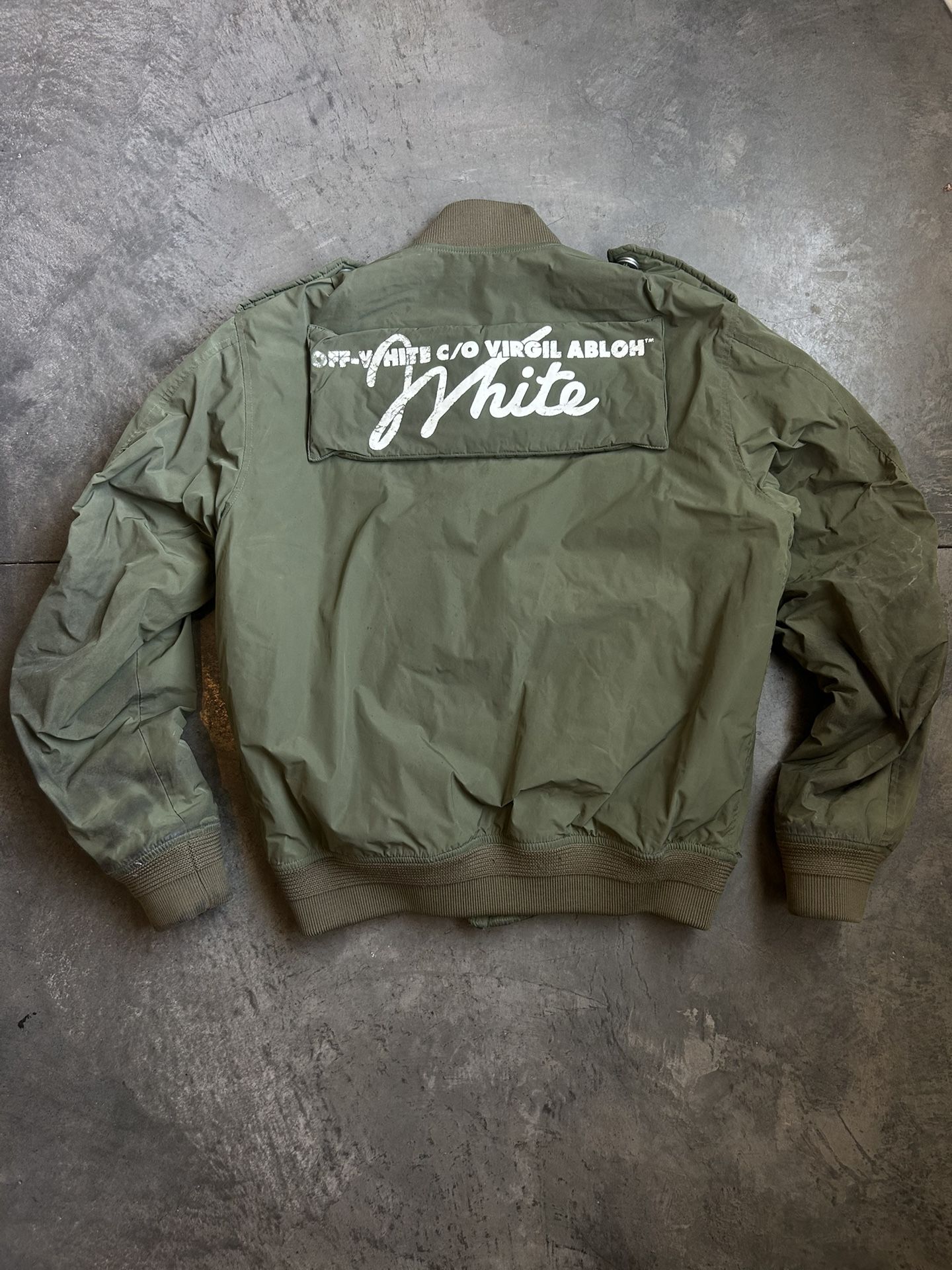 Off-White c/o Virgil Abloh Bomber Jacket – Olive Green (Pre-Owned)