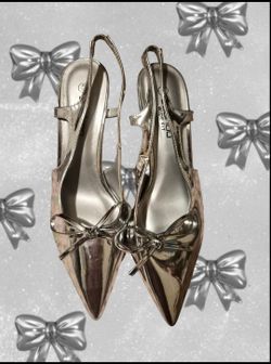 Silver Metallic Pointed heels