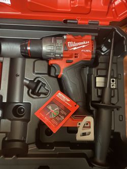 Milwaukee M18 Fuel Hammer Drill Driver Tool Only 