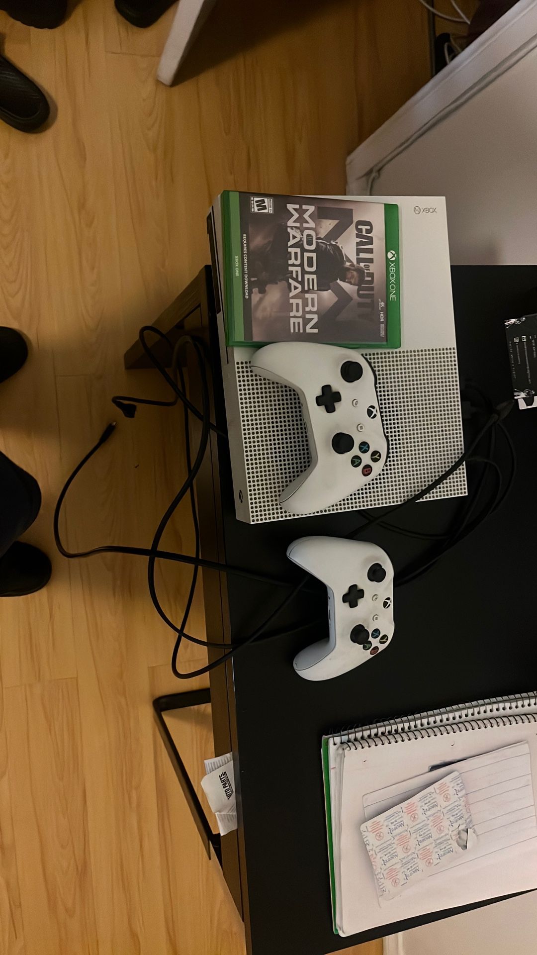 Xbox One S, Included Call Of Duty Mw 2019, Controllers Too 