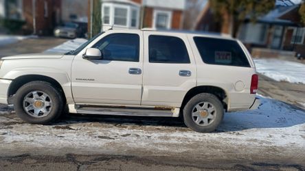 2004 Cadillac Escalade