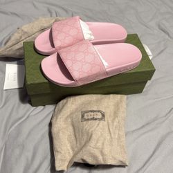 Women’s Gucci Slides