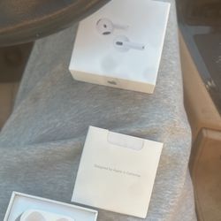 AirPods 4