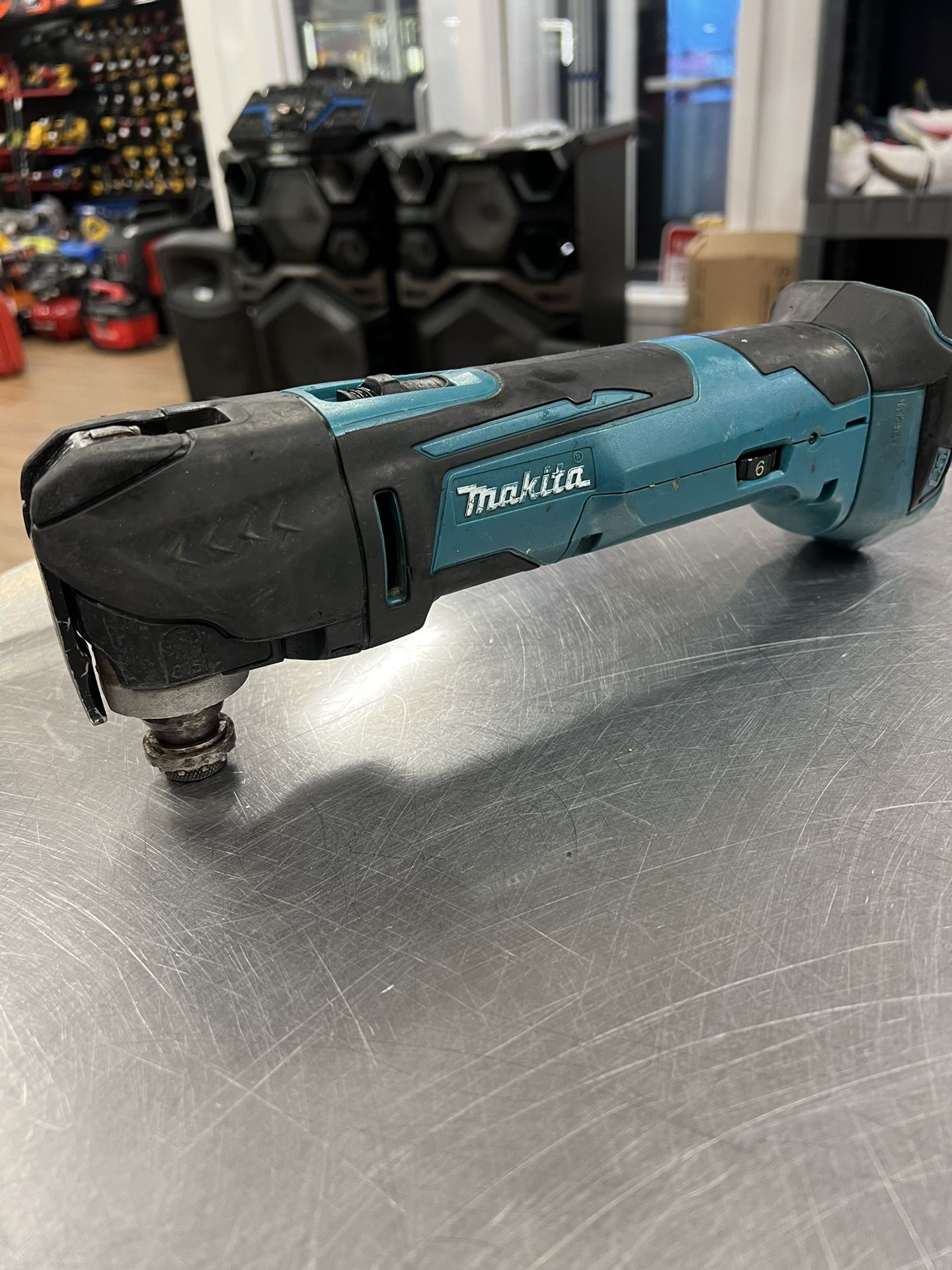 Makita 18v Multi Tool 189855/12