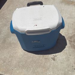 Coleman Cooler Portable With Adjustable Handle And Wheels 