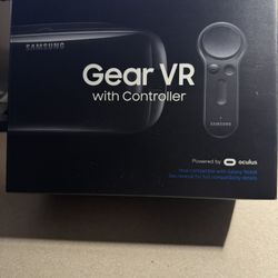Samsung Gear VR virtual Reality Headset With Controller 