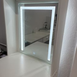 Vanity Set w/ LED Mirror & Stool – Tocador Blanco LED