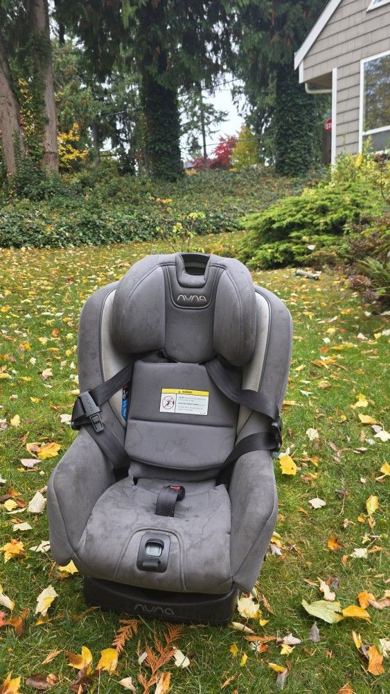 Nuna RAVA Car Seat