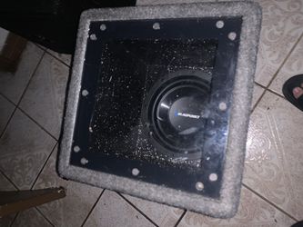 Blaupunkt 8 inch subwoofer in a 4th order box