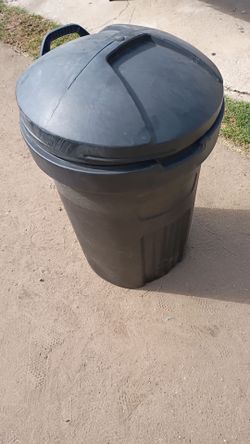 Large Black Plastic Trash Can with Lid