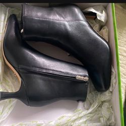 Never Been Worn Leather Sam Edelman Woman’s Heels!