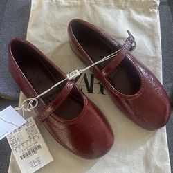 Zara Burgundy MJ Shoes Girls Size 10
