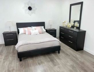 Bedroom set . Perfect stylish for your home ! - Juego de cuarto ¡ Estilo perfecto para su hogar !