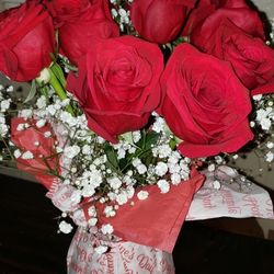 Floral Arrangement Roses