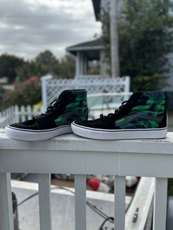 Sk8-Hi Vans