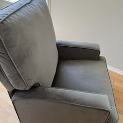 New Recliner - Addison -$190 ($499 New)