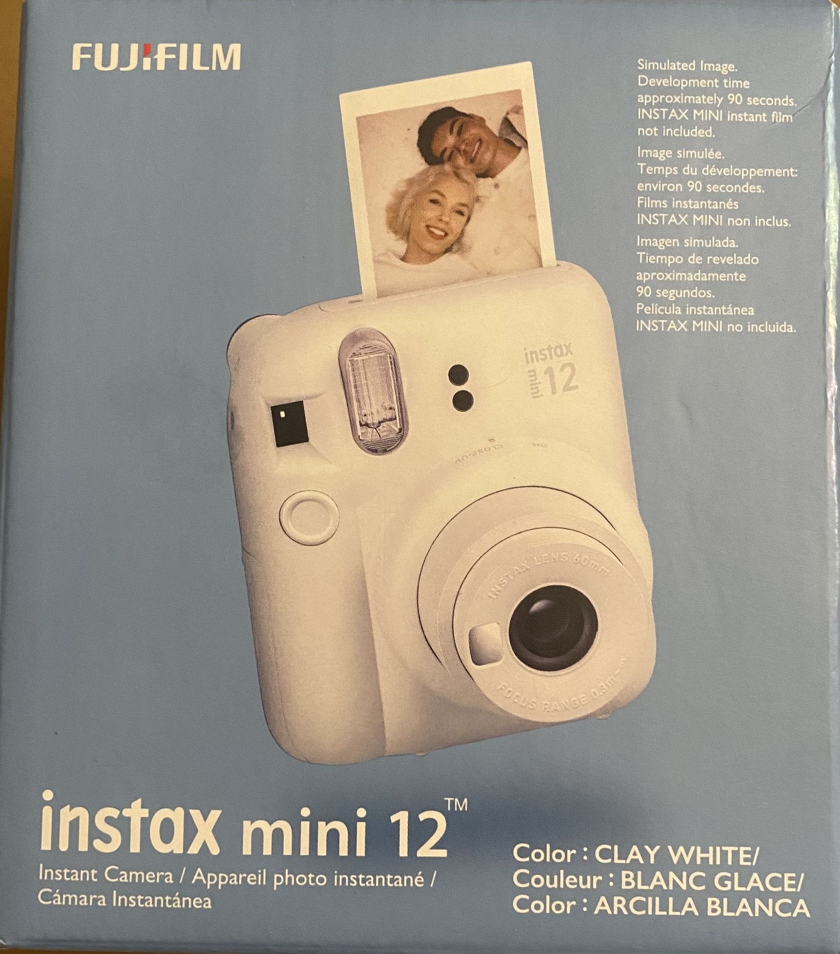 FujiFilm Instax Mini 12
