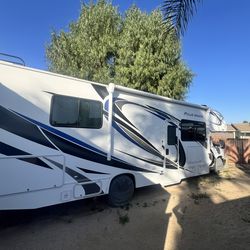 2021 Ford E450 Four Winds