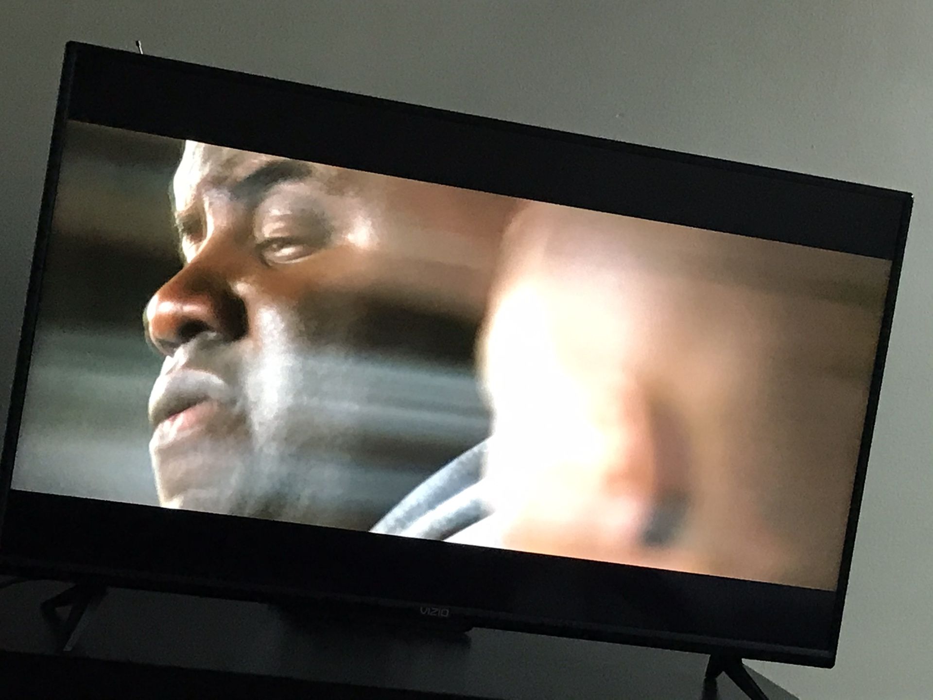40 inch Vizio Smart TV with Remote Perfect Condition!