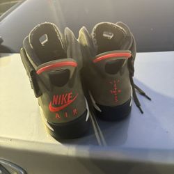 Travis Scott’s Air Jordan 6 