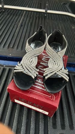 Delicacy, high heels size 7 1/2