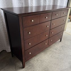 Solid Wood 8 Drawer Dresser ( With Dovetailed Construction 
