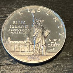 1986-S Ellis Island PROOF DCAM  UNC DOLLAR! One owner! Wow!